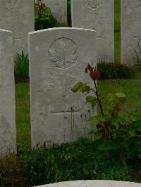 Etaples Military Cemetery - Wright, Cobern